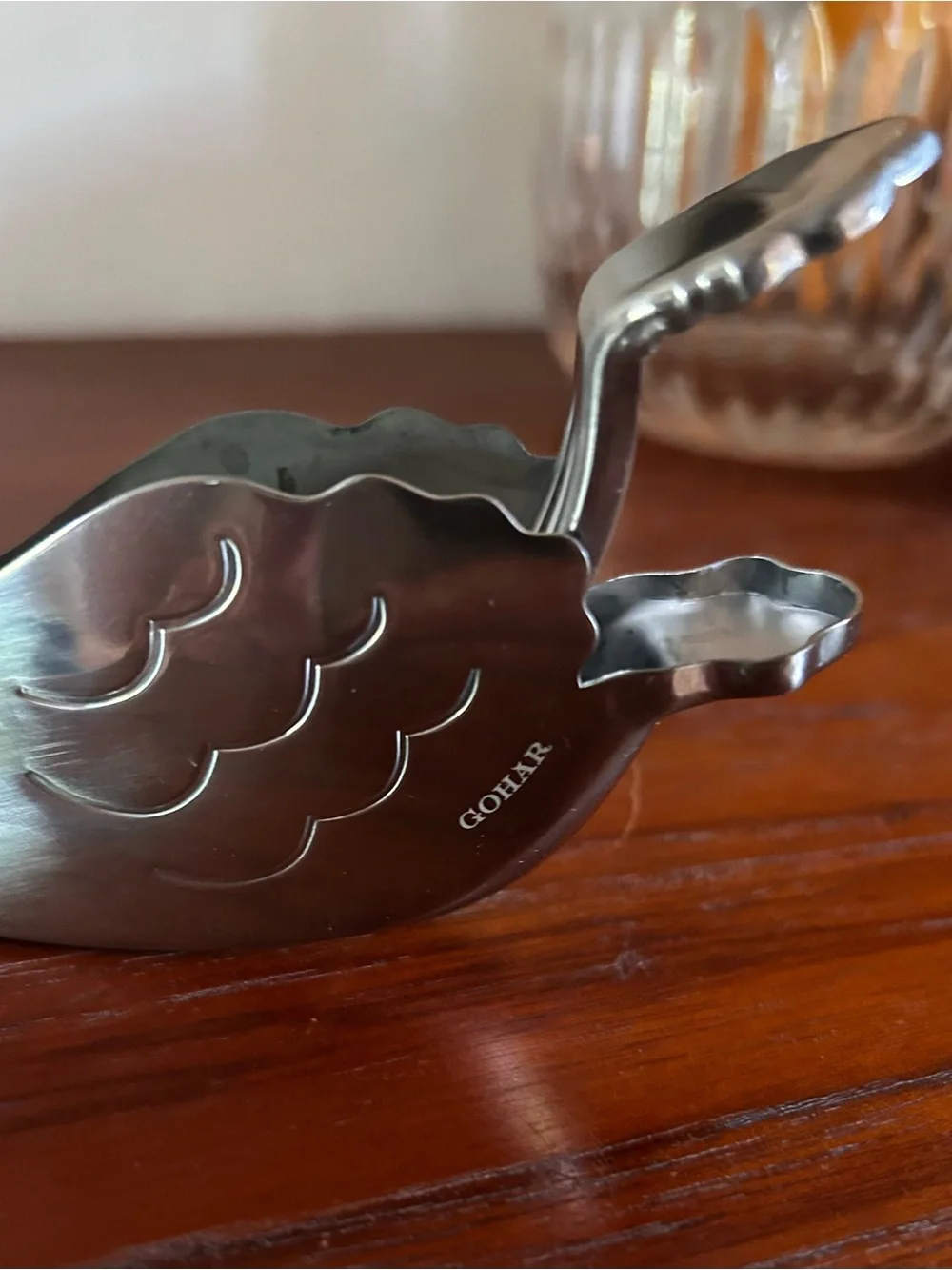 GOHAR stainless steel swan lemon squeezer.